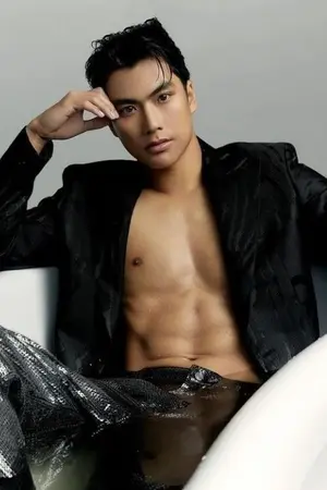 ปกนิยาย นักฆ่า...ฟ้าคำราม