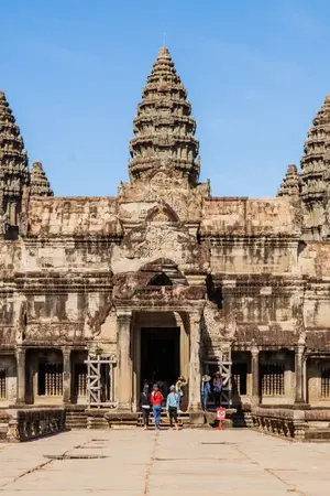 ปกนิยาย นักองค์มี...ราชินีนครวัด