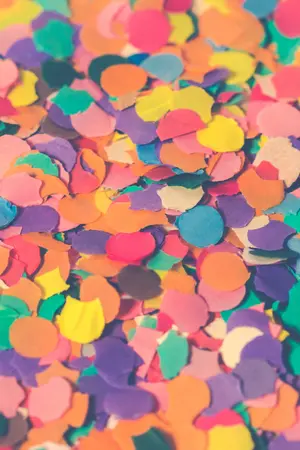 ปกนิยาย จะเลิกเป็นเพื่อนกันกี่โมง?