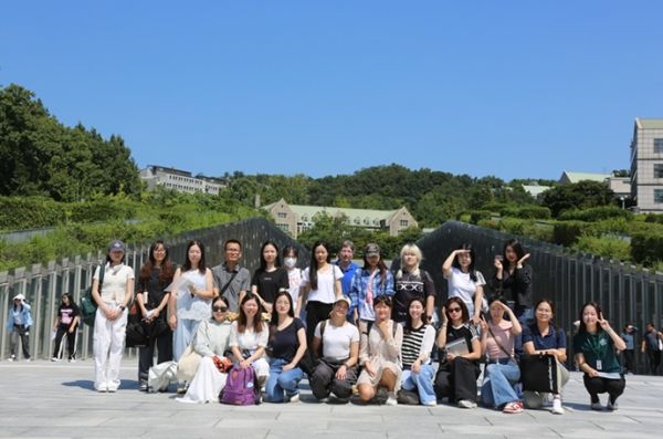 Photo from https://elc.ewha.ac.kr/