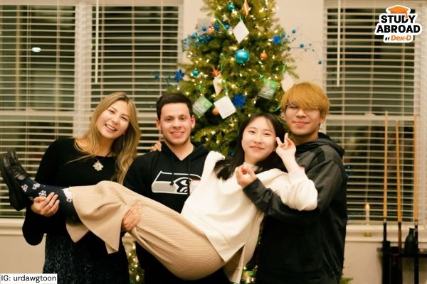 Yeaaa Family (Kristin, Nico, PeiYu, Kartoon)