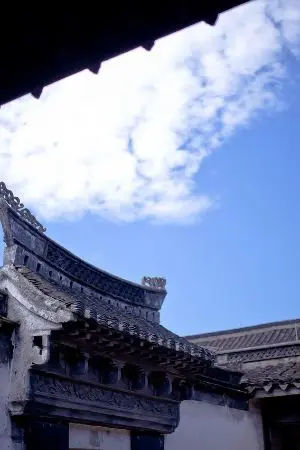 ปกนิยาย ลำนำรักองครักษ์ในบัญชา