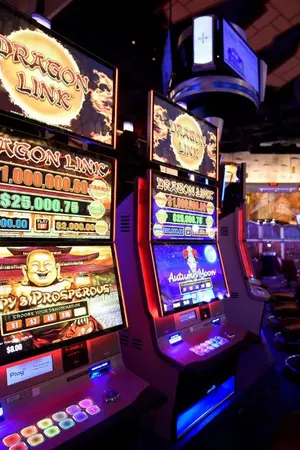 ปกนิยาย 피라미드 코인 슬롯