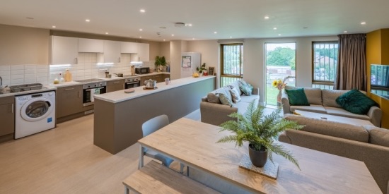 ห้องครัว & ห้องนั่งเล่นส่วนกลางสำหรับห้องแบบ En-suite