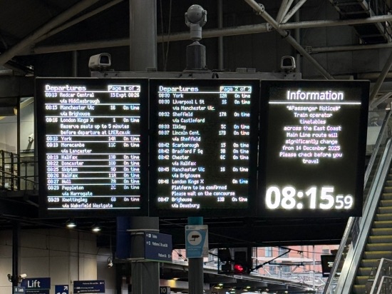 จอแสดงหมายเลข Platform ของรถไฟแต่ละขบวน