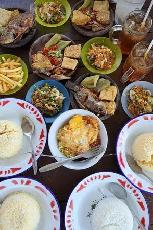 ปกนิยาย เชฟสาวทะลุมิติมาพร้อมมิติฟาร์ม