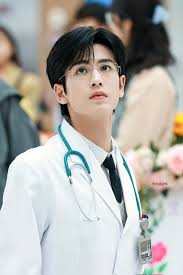 ปกนิยาย รักร้ายใต้เงาใจ (หมอพัฒน์+น้องอัง)