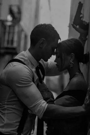 ปกนิยาย หลงสวาท หมาแก่เอวดุ