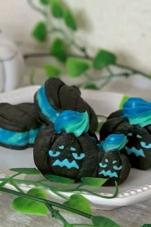 ปกนิยาย เขาว่าบ้านจิตกาธานเล่นมนต์เสน่ห์