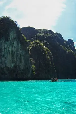 ปกนิยาย เรื่องฟรีสไตล์๋