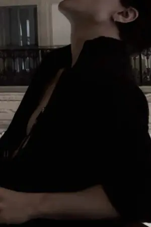 ปกนิยาย ไม่รักคุณแล้วจะรักใคร