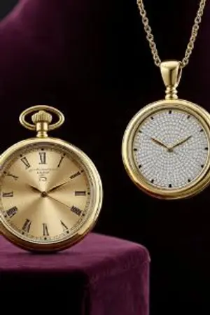 ปกนิยาย นาฬิกานำพาสู่ต่างโลก