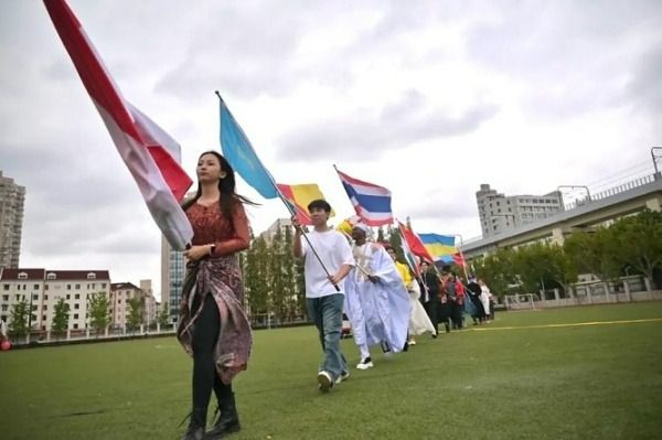 Photo Credit: Shanghai International Studies University (Facebook)