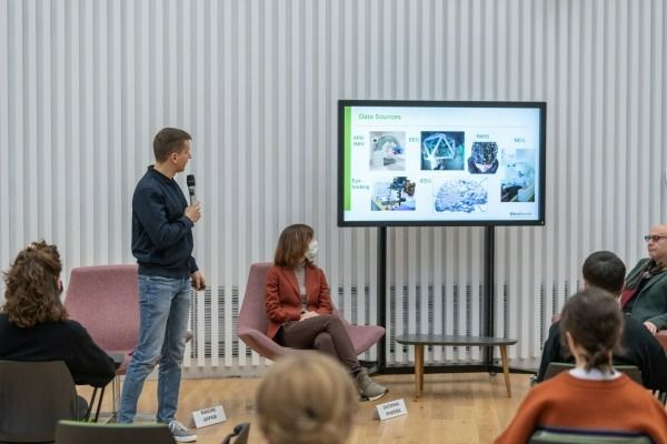 Photo Credit: Skoltech (Facebook)