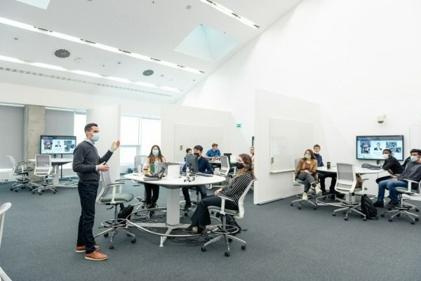 Photo Credit: Skoltech (Facebook)