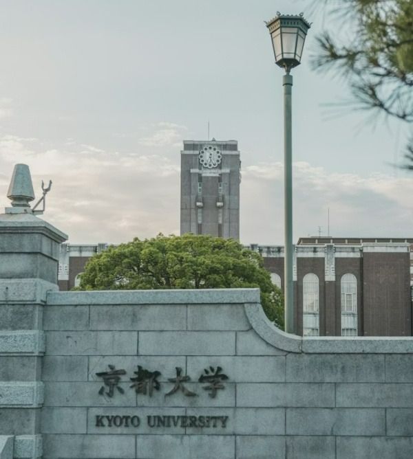 Photo by Gavin Li on Unsplash.com