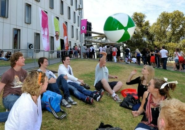 Photo Credit: Deakin University (Facebook)