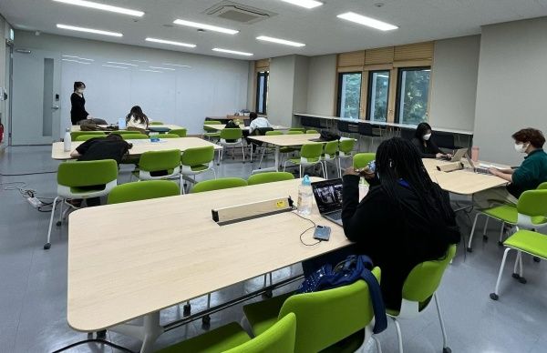 Photo Credit: Underwood International College, Yonsei University (Facebook)