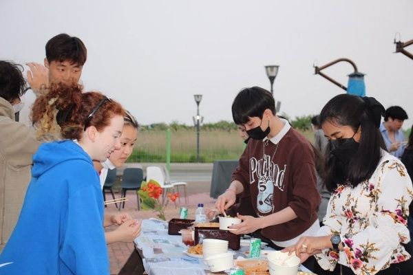 Photo Credit: Underwood International College, Yonsei University (Facebook)