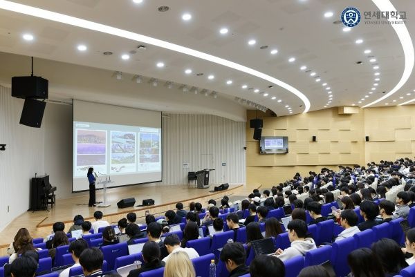 Photo Credit: 연세대학교 - Yonsei University (Facebook)