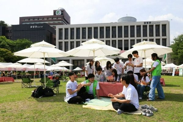 Photo Credit: 성균관대학교-Sungkyunkwan University (Facebook)