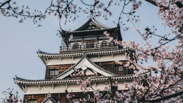 Photo by Kenshi Kingami on Unsplash.com