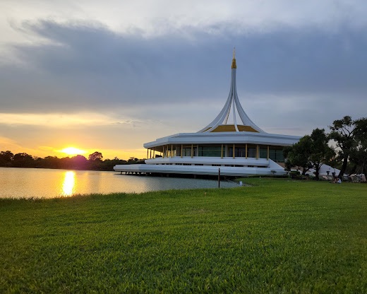 สวนหลวง ร.9