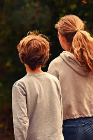 ปกนิยาย รุ่นน้องแอบรักรุ่นพี่ แล้วรุ่นแอบรักอีกคนหนึ่ง