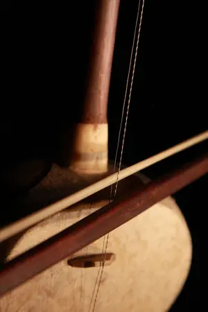 ปกนิยาย หลัง 4 ทุ่ม ห้ามเล่นซอ