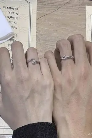 ปกนิยาย คำสัญญาที่แตกสลาย