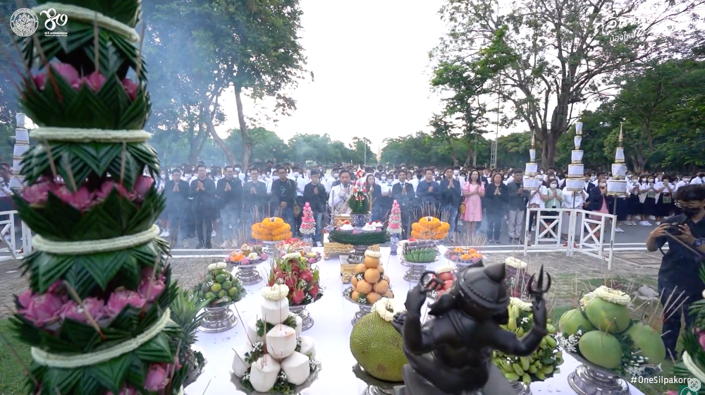 บรรยากาศพิธีบวงสรวงองค์พระพิฆเนศ ในวันปฐมนิเทศนักศึกษาใหม่