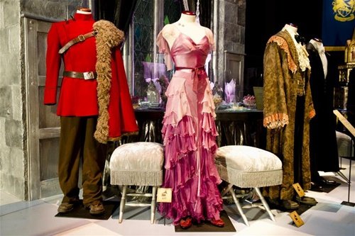 Review: 'Harry Potter: Christmas in The Wizarding World' เทียบของไทยกับอเมริกาแบบช็อตต่อช็อต Review: 'Harry Potter: Christmas in The Wizarding World' เทียบของไทยกับอเมริกาแบบช็อตต่อช็อต