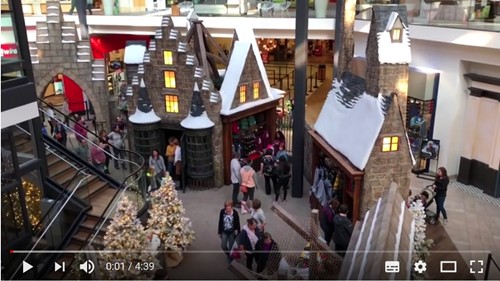 Review: 'Harry Potter: Christmas in The Wizarding World' เทียบของไทยกับอเมริกาแบบช็อตต่อช็อต Review: 'Harry Potter: Christmas in The Wizarding World' เทียบของไทยกับอเมริกาแบบช็อตต่อช็อต