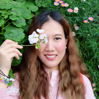 รูปโปรไฟล์นักเขียน May112