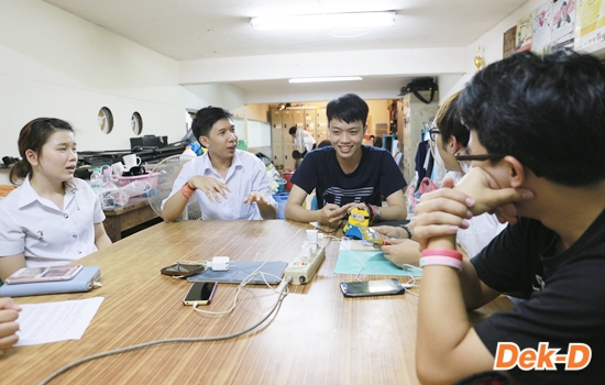 คุยกับคนเล็กสร้างงานใหญ่ ‘ชมรมดนตรีและแสงเสียง คณะวิทย์ จุฬาฯ’ เอนเตอร์เทนได้ ออแกไนซ์ก็เริด! คุยกับคนเล็กสร้างงานใหญ่ ‘ชมรมดนตรีและแสงเสียง คณะวิทย์ จุฬาฯ’ เอนเตอร์เทนได้ ออแกไนซ์ก็เริด!