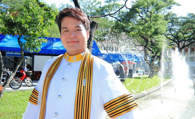 อาร์ม นรรัตน์ เจ้าของนามปากกา Whale Ink