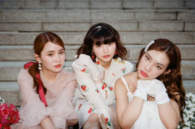 Kisskazz ใน MV เพลง ใจมันคิดถึง (แทบละลาย) Kisskazz ใน MV เพลง ใจมันคิดถึง (แทบละลาย)