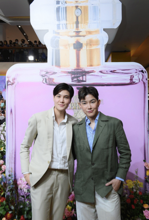 เจี๊ยบ - ลลนา ก้องธรนินทร์ / ติ๊นา -ศุภนาฎ จิตตลีลา เจี๊ยบ - ลลนา ก้องธรนินทร์ / ติ๊นา -ศุภนาฎ จิตตลีลา