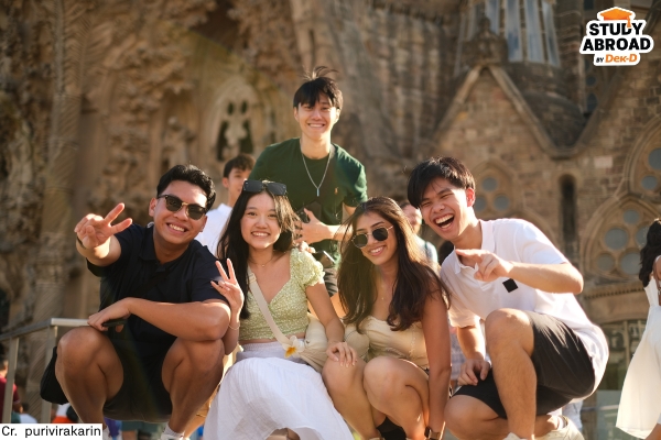 (ภาพตอนไปปารีส) (ภาพตอนไปปารีส)