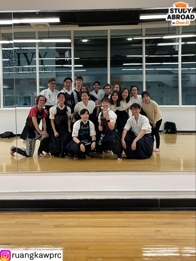 ภาพกับชมรม Naginata