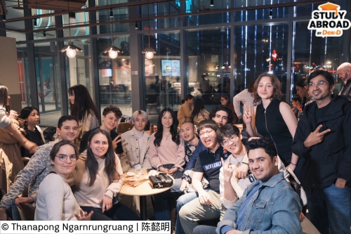 เป็นตัวแทนนักษาเข้าร่วมเทศกาลทำเกี๊ยว ลงสื่อจีนครับ เป็นตัวแทนนักษาเข้าร่วมเทศกาลทำเกี๊ยว ลงสื่อจีนครับ