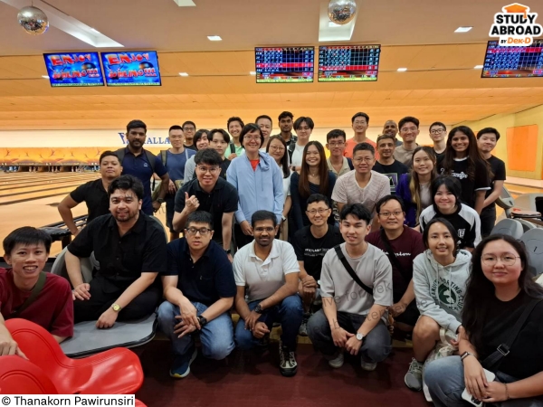รูปทีมของบริษัทที่ไปฝึกงานด้วยครับ ผมมีโอกาสไป join งานกินเลี้ยงประจำปีด้วย รูปทีมของบริษัทที่ไปฝึกงานด้วยครับ ผมมีโอกาสไป join งานกินเลี้ยงประจำปีด้วย