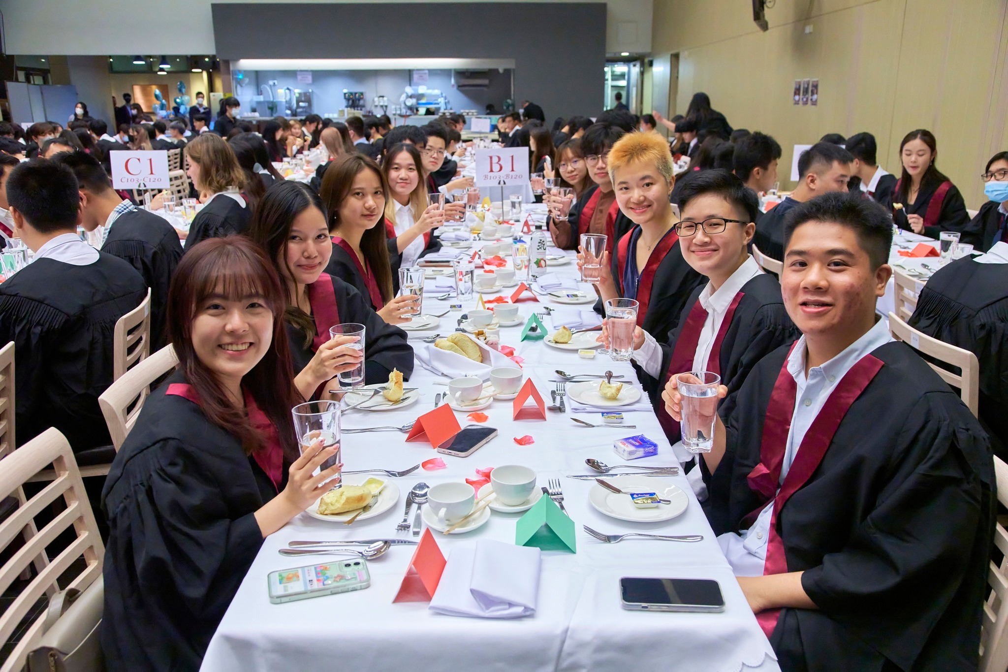 บรรยากาศ High Table Dinner ที่ CW Chu College (Photo Credit: CW Chu College) บรรยากาศ High Table Dinner ที่ CW Chu College (Photo Credit: CW Chu College)
