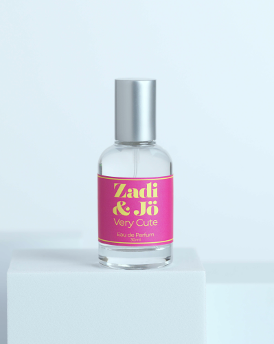 Very Cute : Fruity • Floral • Amber • Sugar Very Cute : Fruity • Floral • Amber • Sugar