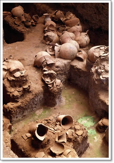 Image: พิพิธภัณฑ์บ้านเชียง, unseentourthailand.com